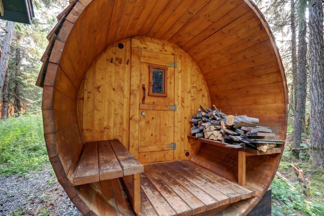 Hanging Glacier Chalet 길드우드 외부 사진